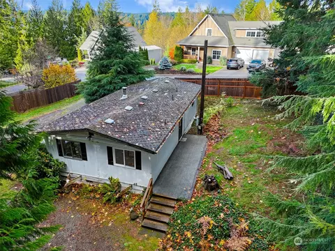 110 E Cedar St, Belfair, WA 98528 photo 2