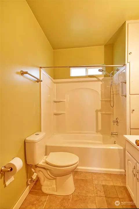 2410 Everett Ave, Everett, WA 98201 photo 9