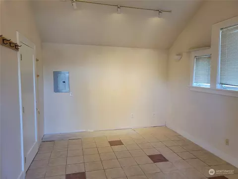 2410 Everett Ave, Everett, WA 98201 photo 20