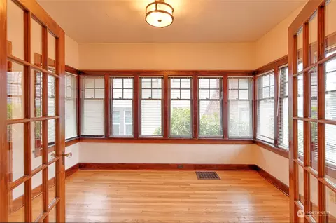 2410 Everett Ave, Everett, WA 98201 photo 5