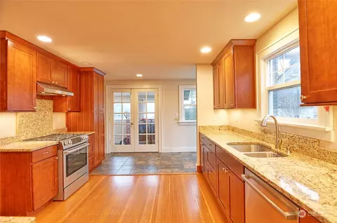2410 Everett Ave, Everett, WA 98201 photo 13
