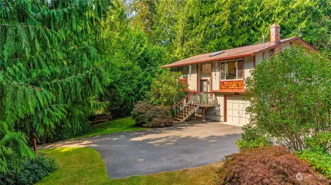 9805 SE Sedgwick Rd, Port Orchard, WA 98366