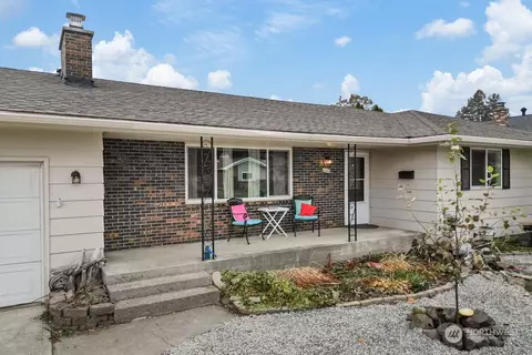 2646 E 40th St, Spokane, WA 99223 photo 2