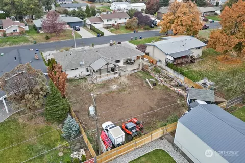 2646 E 40th St, Spokane, WA 99223 photo 33