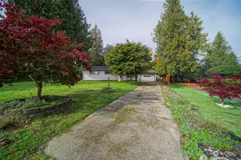 24575 Madura Dr NE, Kingston, WA 98346