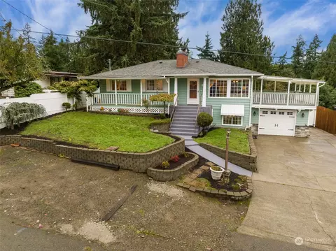 16034 SE 131st St, Renton, WA 98059