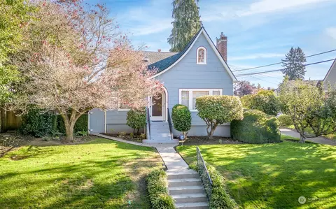 1115 N Cedar St, Tacoma, WA 98406