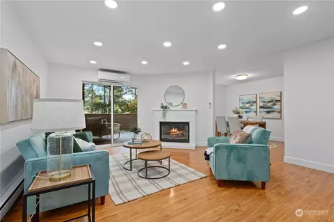 10522 NE 32nd Pl #J101, Bellevue, WA 98004