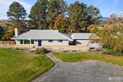 91806 N Harrington Rd, West Richland, WA 99353