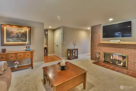 7421 Juniper Dr, Everett, WA 98203 photo 5