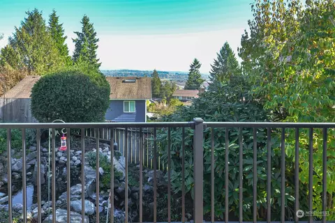 7421 Juniper Dr, Everett, WA 98203 photo 29