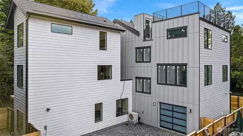 302 32nd Ave E #B, Seattle, WA 98112 photo 3
