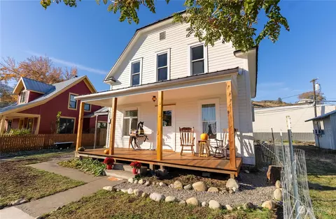 313 Glover St S, Twisp, WA 98856