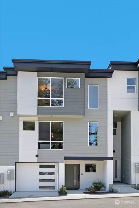 2527 Gibson Rd #E1, Everett, WA 98204