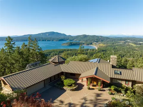 166 Downwind Dr, Eastsound, WA 98245