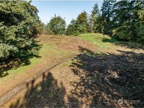 113 27th Ave SE, Puyallup, WA 98374