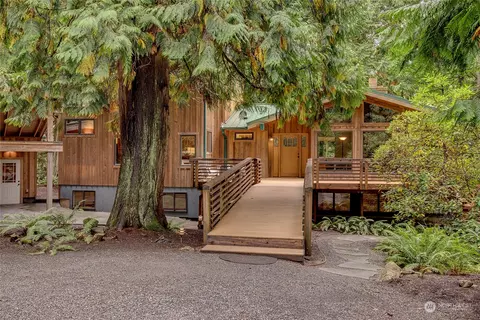 23007 NE 61st St, Redmond, WA 98053