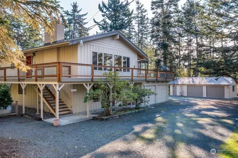 1464 Zylstra Rd, Oak Harbor, WA 98277