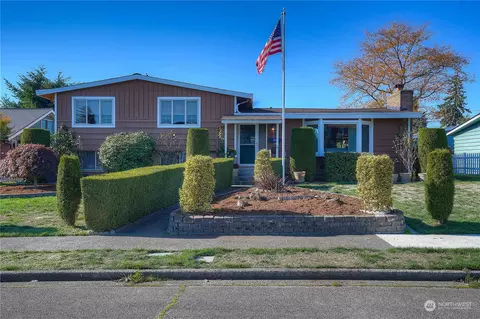 1438 N Shirley St, Tacoma, WA 98406