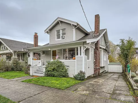 6716 Phinney Ave N, Seattle, WA 98103