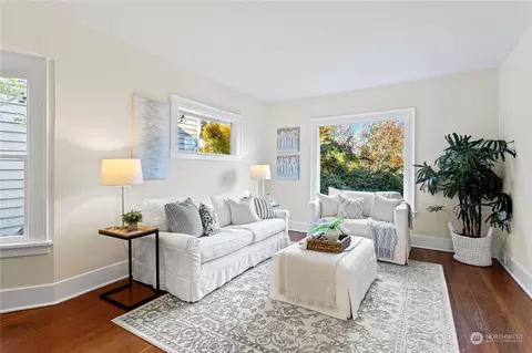 445 27th Ave E, Seattle, WA 98112 photo 9