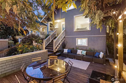 445 27th Ave E, Seattle, WA 98112 photo 2