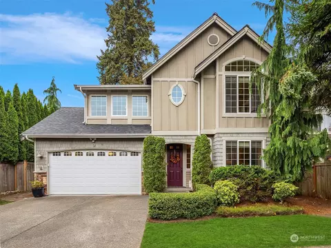10023 128th Ave NE, Kirkland, WA 98033