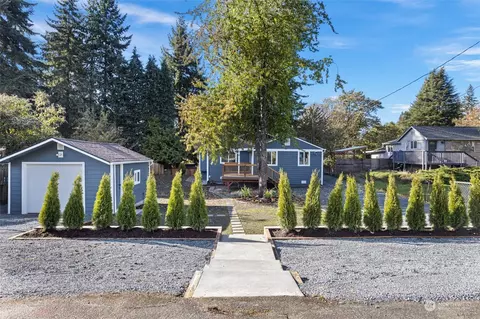 10825 25th Ave SW, Seattle, WA 98146
