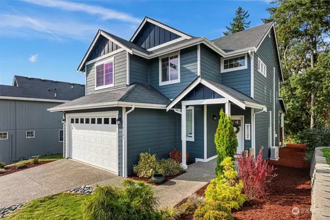 2305 Seringa Ave, Bremerton, WA 98310