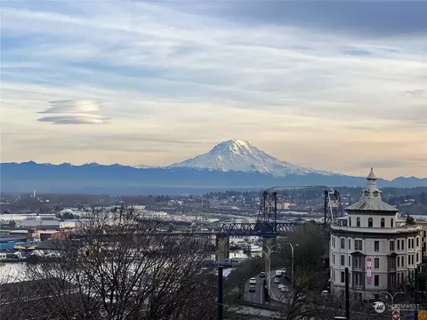 525 Broadway #303, Tacoma, WA 98402