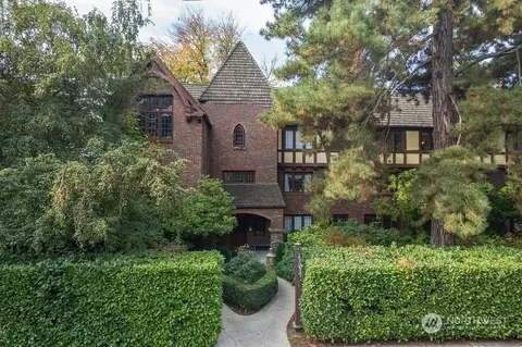 721 Boylston Ave E #207, Seattle, WA 98102