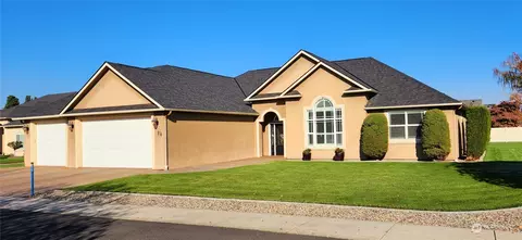 24 Primrose Ln, Walla Walla, WA 99362