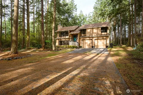 1638 Fern Pl, Oak Harbor, WA 98277
