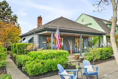 5643 42nd Ave SW, Seattle, WA 98136