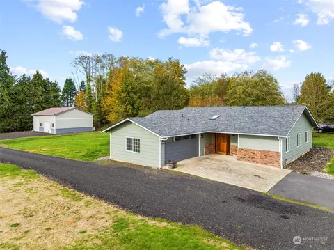 47 Morgan Dr, Cathlamet, WA 98612