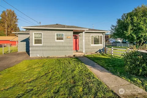 334 Roake Ave SE, Castle Rock, WA 98611