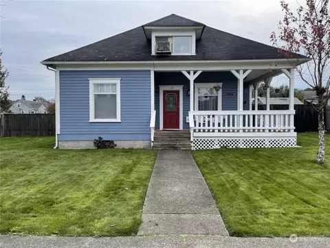 117 E Main St, Elma, WA 98541