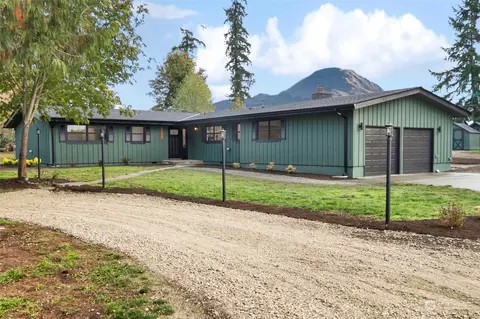 40712 236th Ave SE, Enumclaw, WA 98022