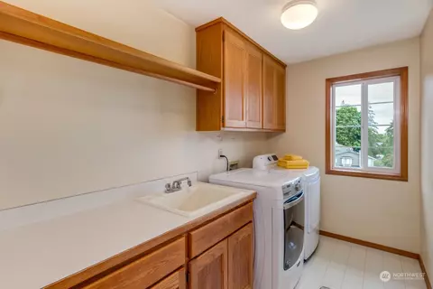 2415 Viewcrest Ave, Everett, WA 98203 photo 35