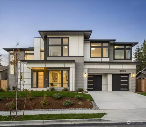 13038 NE 102nd Pl, Kirkland, WA 98033