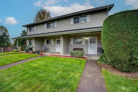 12415 SE 272nd Pl #C, Kent, WA 98030