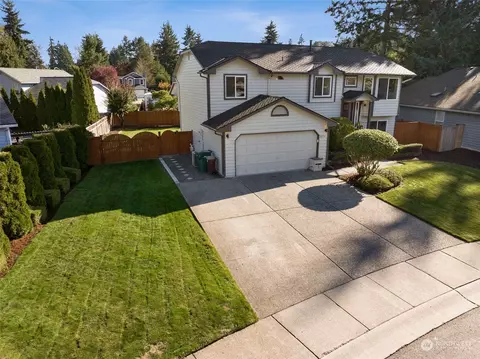 13711 55th Dr SE, Everett, WA 98208