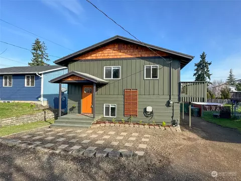 621 Lopez Ave, Port Angeles, WA 98362