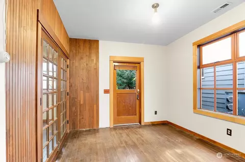 4140 25th Ave SW, Seattle, WA 98106 photo 3
