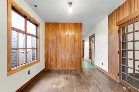 4140 25th Ave SW, Seattle, WA 98106 photo 2