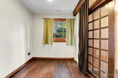 4140 25th Ave SW, Seattle, WA 98106 photo 9