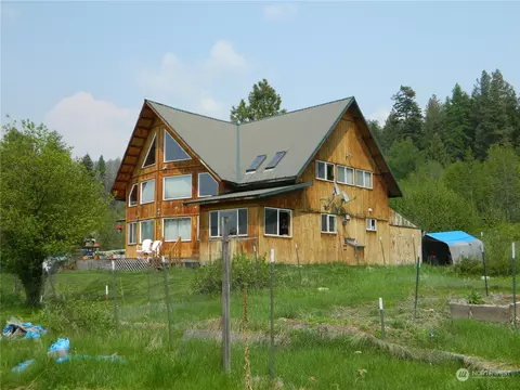 66 Red Fox Ln, Tonasket, WA 98855