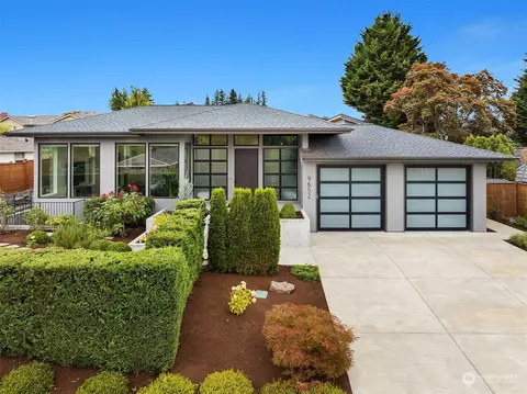 9652 Evergreen Dr, Bellevue, WA 98004
