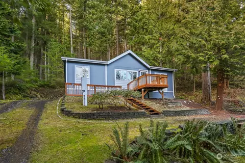 1217 Scenic Ave, Lummi Island, WA 98262