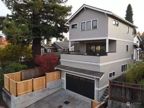2433 2nd Ave W #1, Seattle, WA 98119